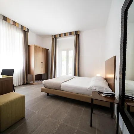 Hotel Trieste-2